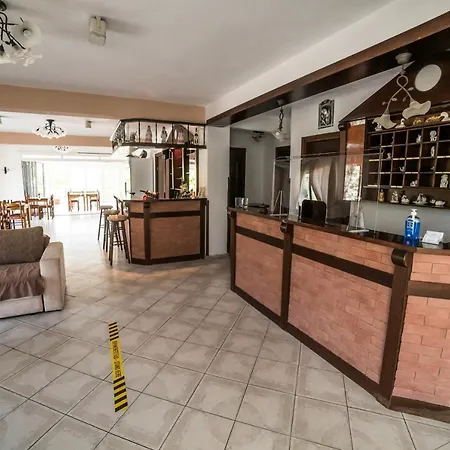 Hotel Fourkos