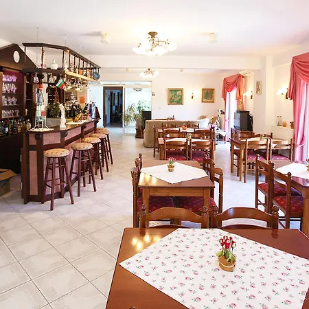 Fourkos لايميناس