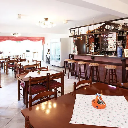 فندق Fourkos لايميناس