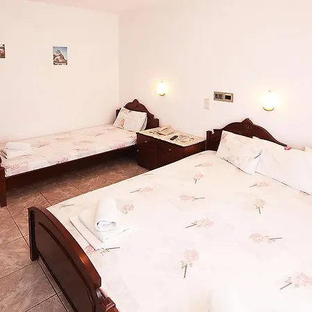 فندق Fourkos لايميناس