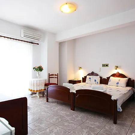 فندق Fourkos لايميناس