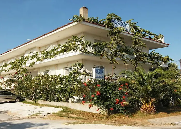 Fourkos Hotel 2*