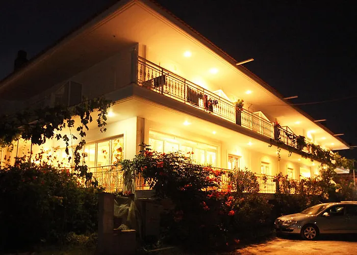 Hotel Fourkos