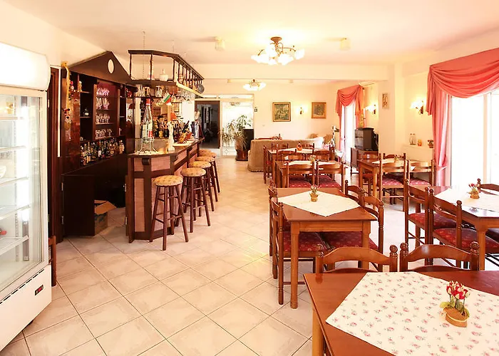 Hotel Fourkos 2*