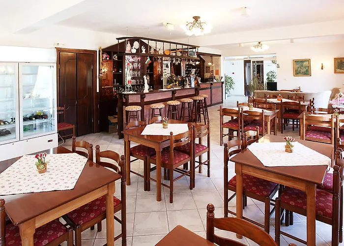 Hotel Fourkos 2*